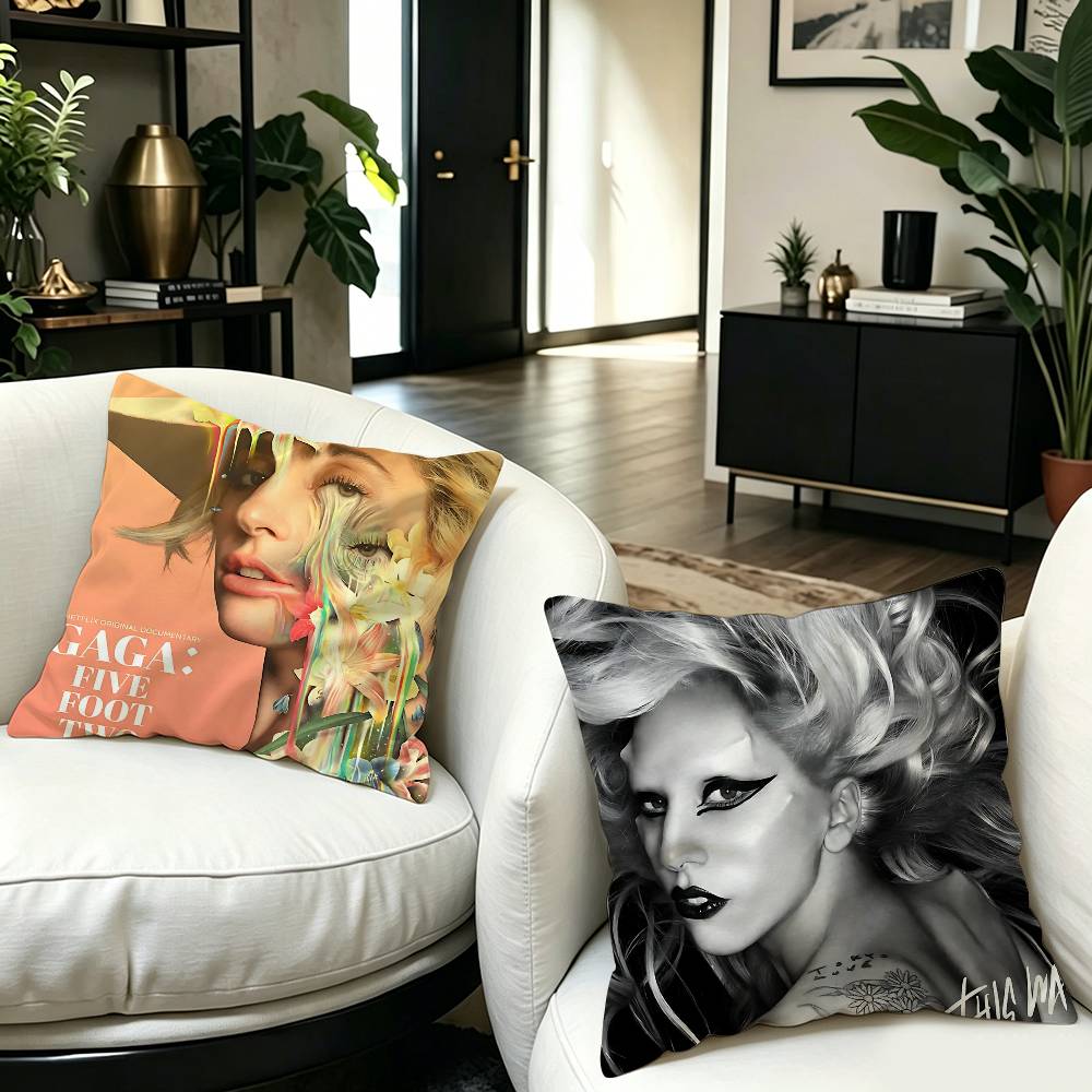 Hot Home Of Textiles - Hot L-Lady Singer G-Gaga Yastık Anime